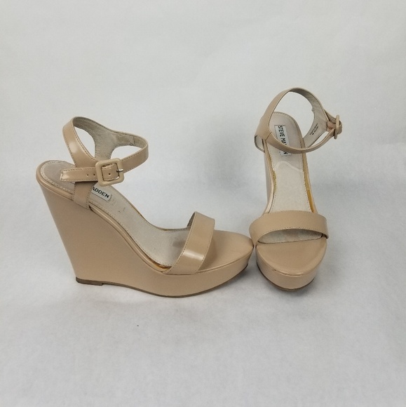 Steve Madden Shoes - Steve Madden "Prestine" Wedge Sandals Size 9